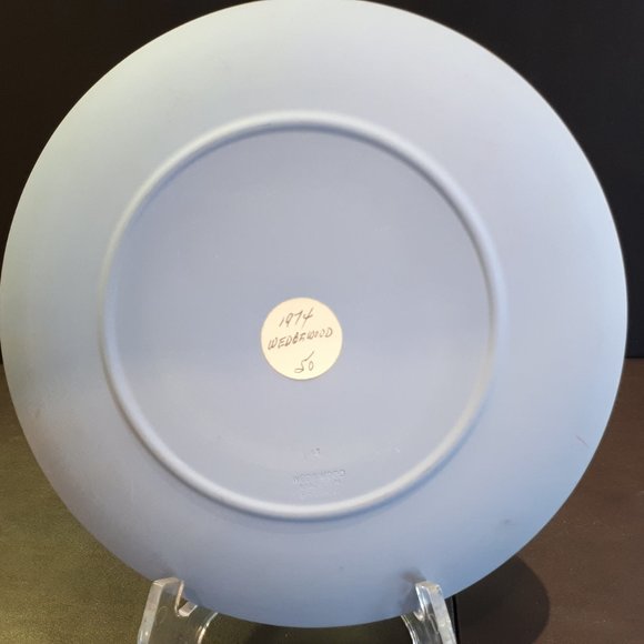 1974 Christmas Blue Jasperware Wedgwood Plate - Picture 3 of 5